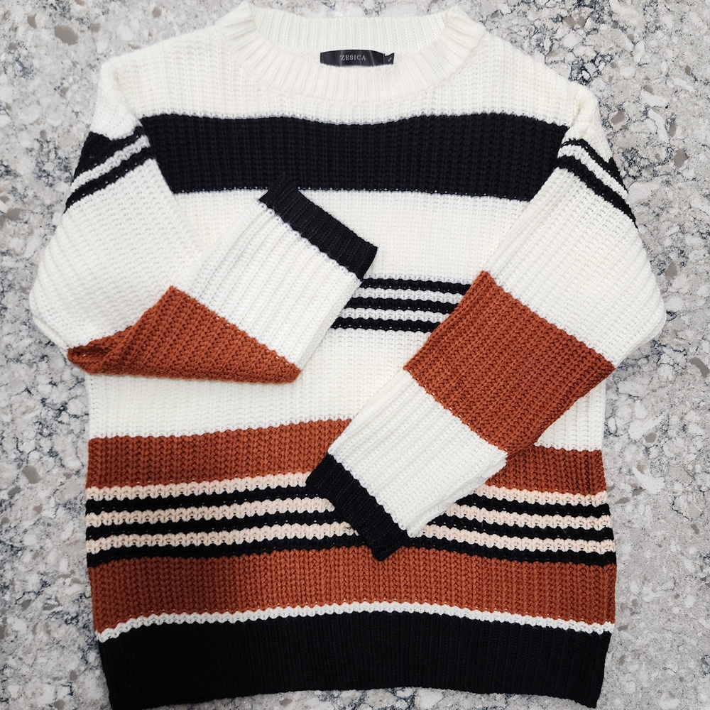 Super Cute Zesica Cream, Black & Rust Oversized Crewneck Sweater. Runs Big.